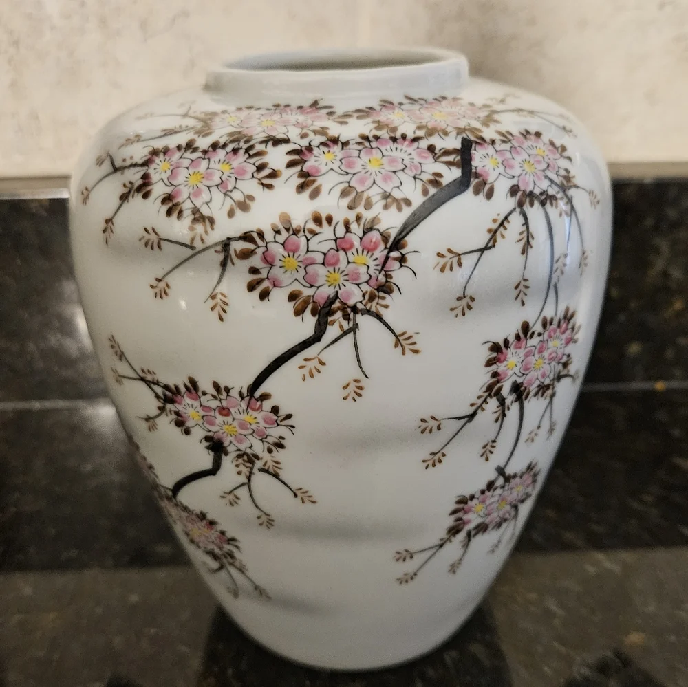 Lotus Flower 6” Vase Handcrafted In Japan Lusterware Vintage